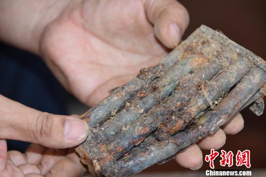 很多子弹已经锈在了一起 抚宁区公安局供图