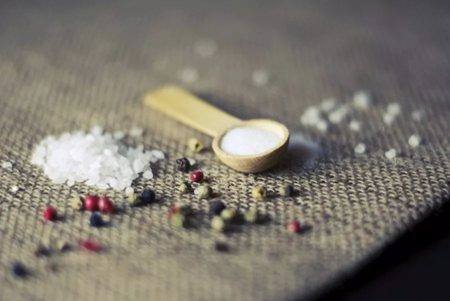“得胃癌的人到处都有，但东亚尤其多；因胃癌而死的人到处都有，但中国尤其多。”