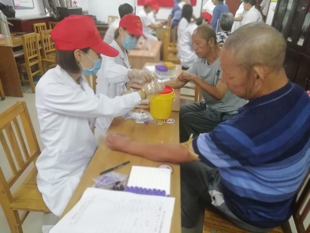 健康所系,生命之托,仁者大爱,重医尊卫 健康所系,生命之托,仁者大爱,重医尊卫